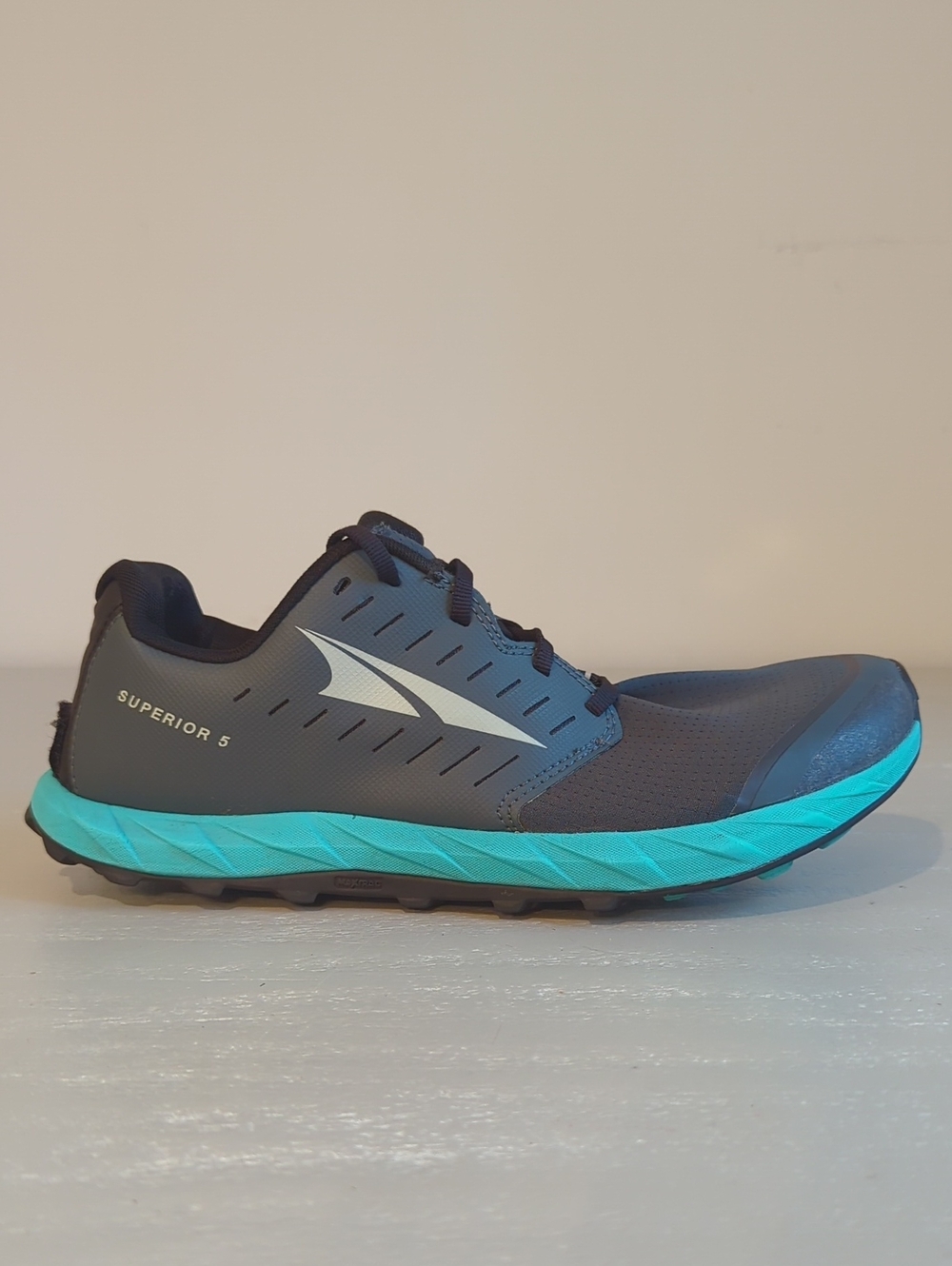 Altra Women's Superior 5 Trail Running Sneaker Barefoot Hiking size 10.5